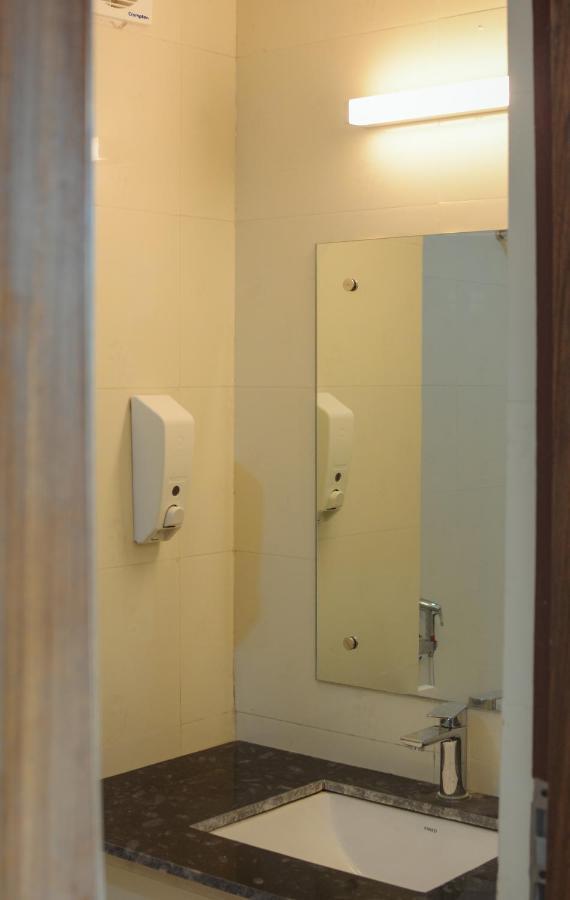 Hotel Gulmohar Bharatpur  Eksteriør billede
